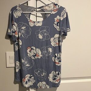 Viamor Brand Floral Top